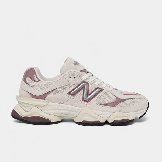 Unisex Chunky Trainers in cream, mauve – side view