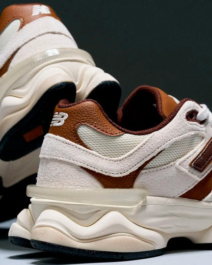 Unisex Chunky Trainers in cream, tan brown – view 7