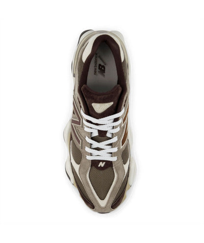 Unisex Chunky Trainers in dark brown, khaki, cream – view 3