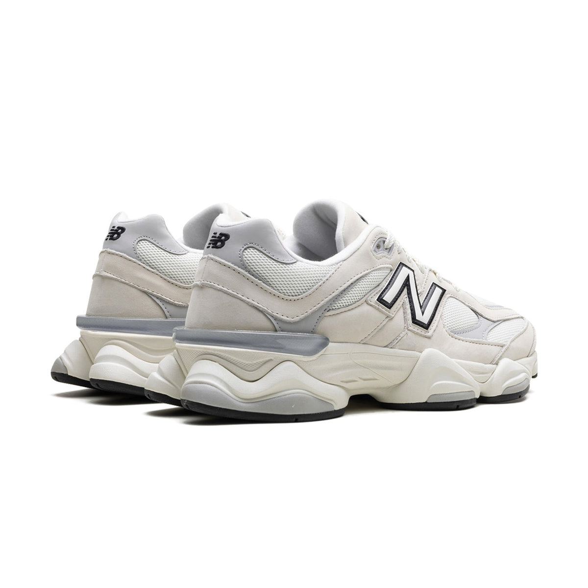 Unisex Chunky Trainers in off-white, black, pale blue – view 3