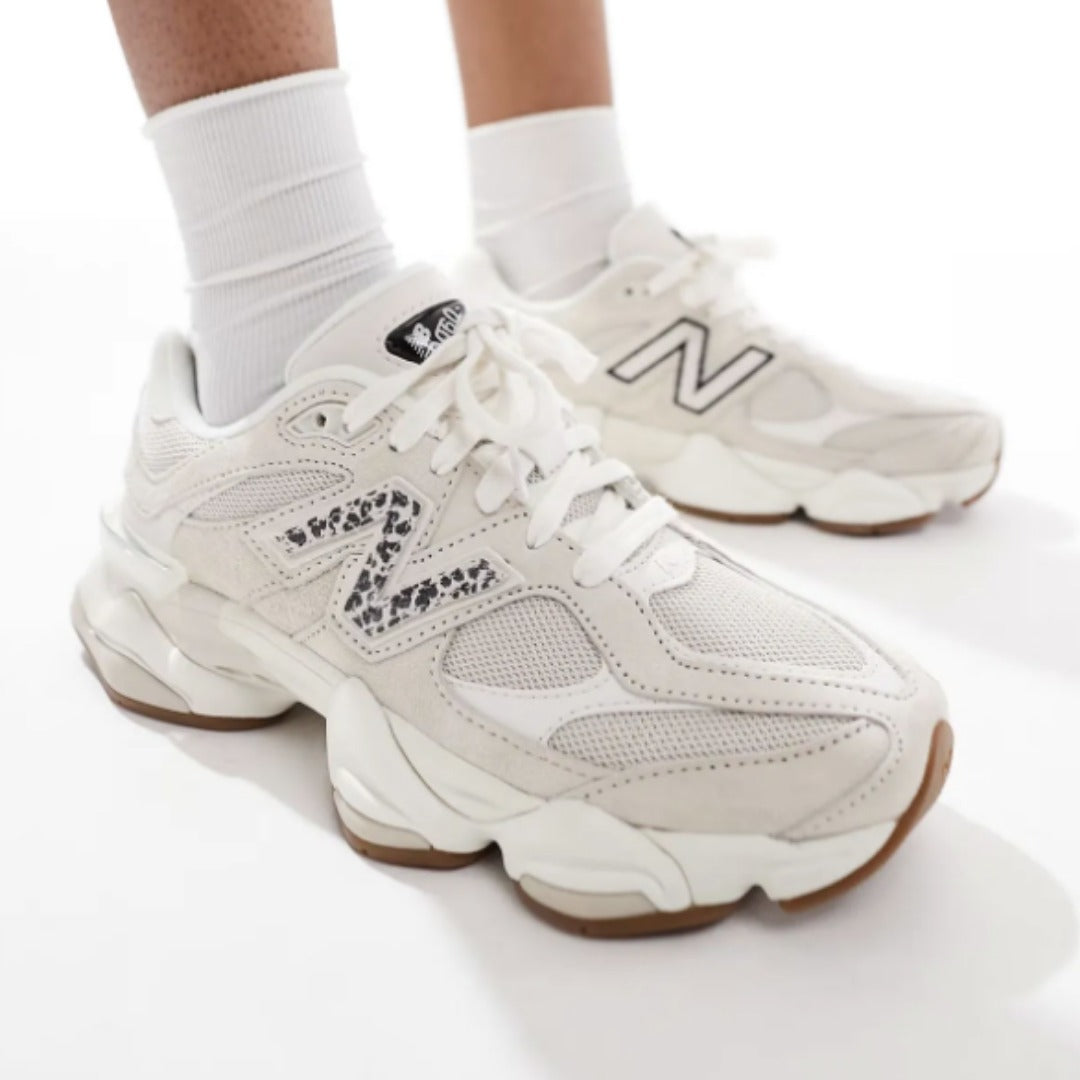 Unisex Chunky Trainers in off-white, beige, leopard print – view 3