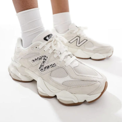 Unisex Chunky Trainers in off-white, beige, leopard print – view 3