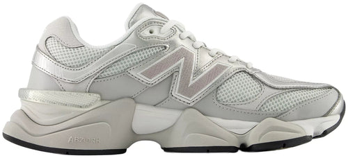 Unisex Chunky Trainers in silver grey, lilac – side view