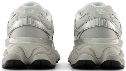 Unisex Chunky Trainers in silver grey, lilac – view 3