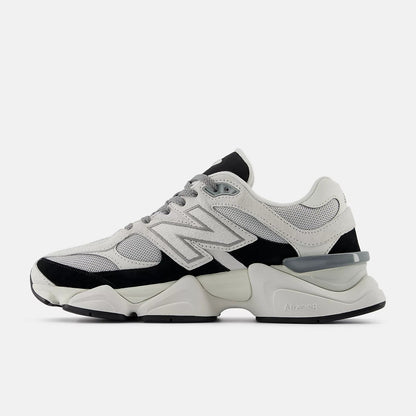 Unisex Chunky Trainers in white, grey, black – view 6